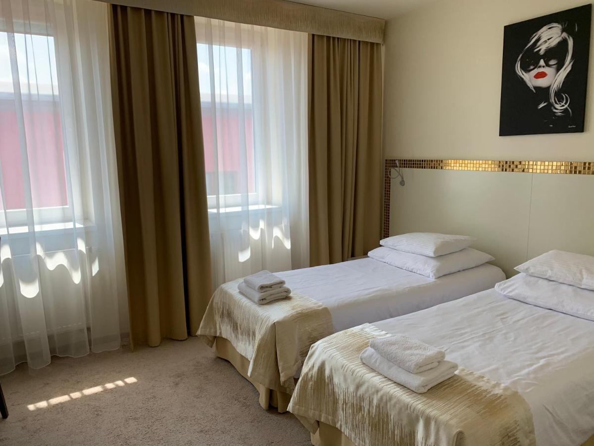 Hotel Court Wellness&Spa Kędzierzyn-Koźle Dış mekan fotoğraf