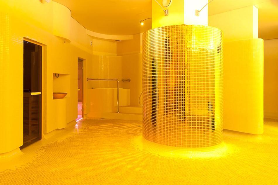 Hotel Court Wellness&Spa Kędzierzyn-Koźle Dış mekan fotoğraf