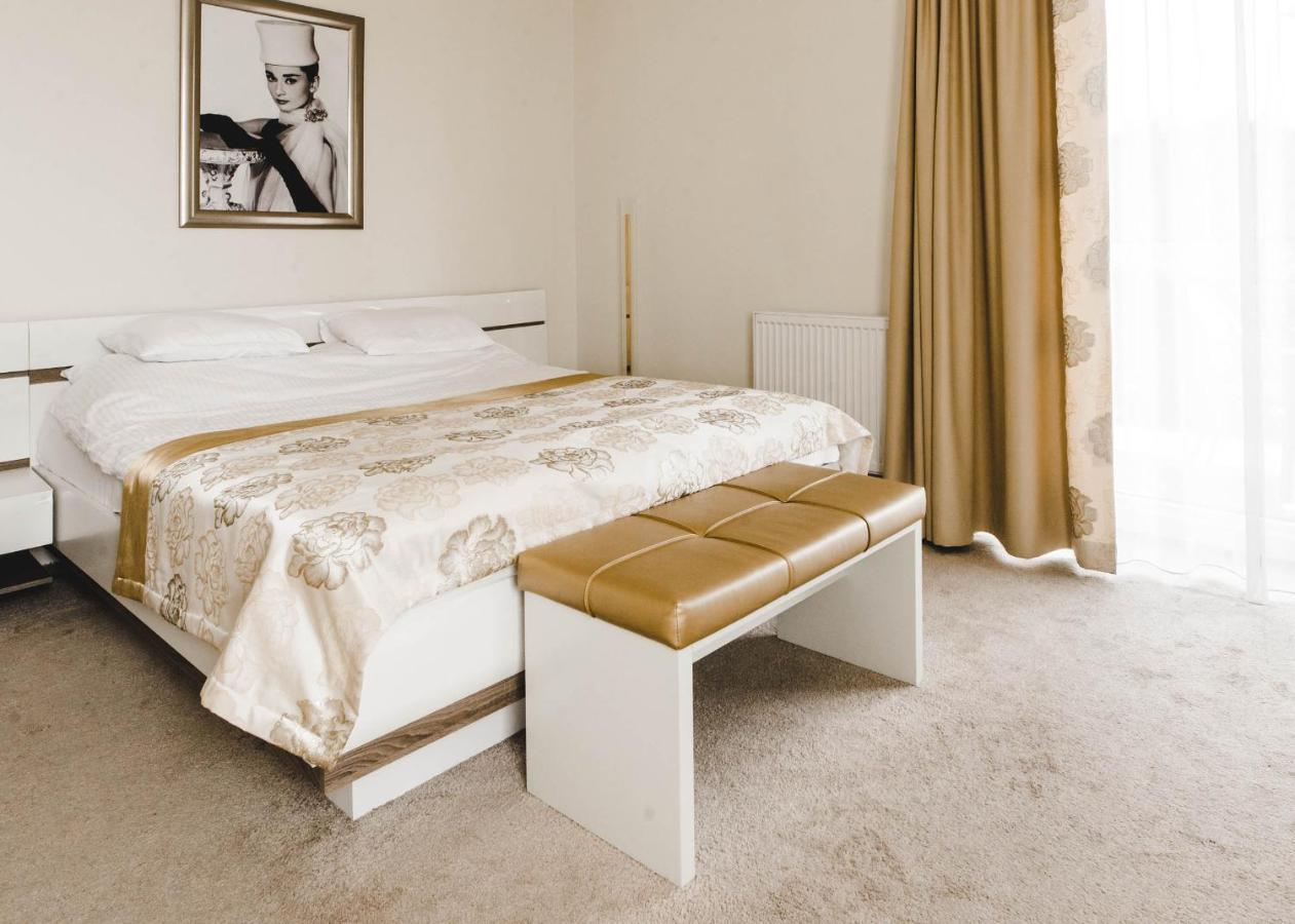 Hotel Court Wellness&Spa Kędzierzyn-Koźle Dış mekan fotoğraf
